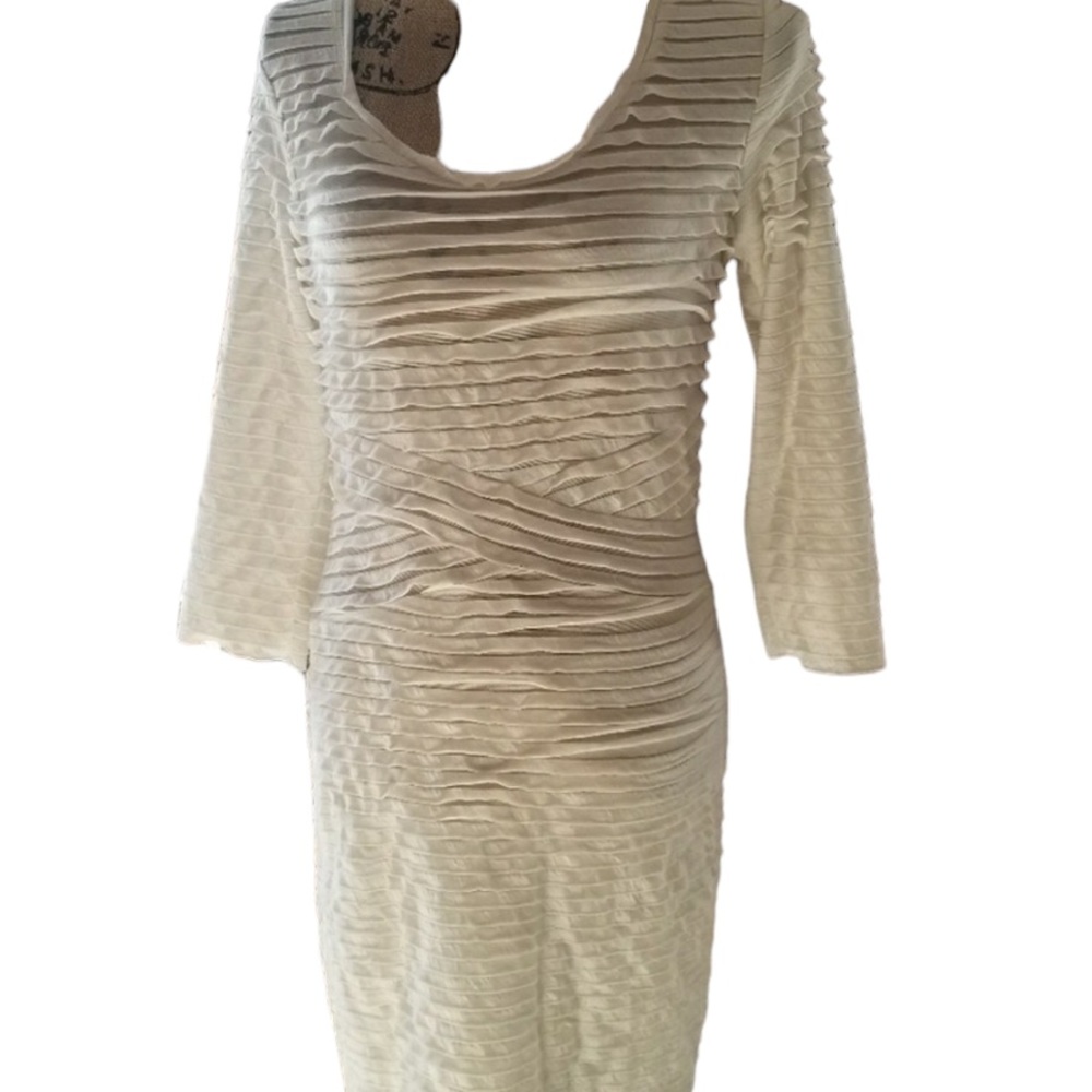 Max Studio size medium ivory off white lined dress 3/4 sleeve tiered look